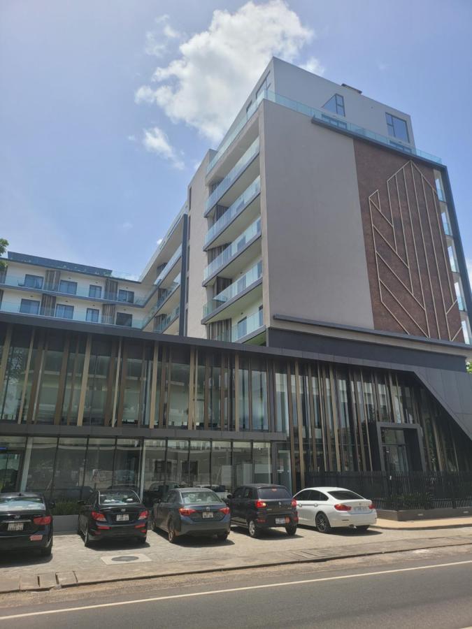 Rt Properties @ The Lennox Airport Residential Accra Exterior photo